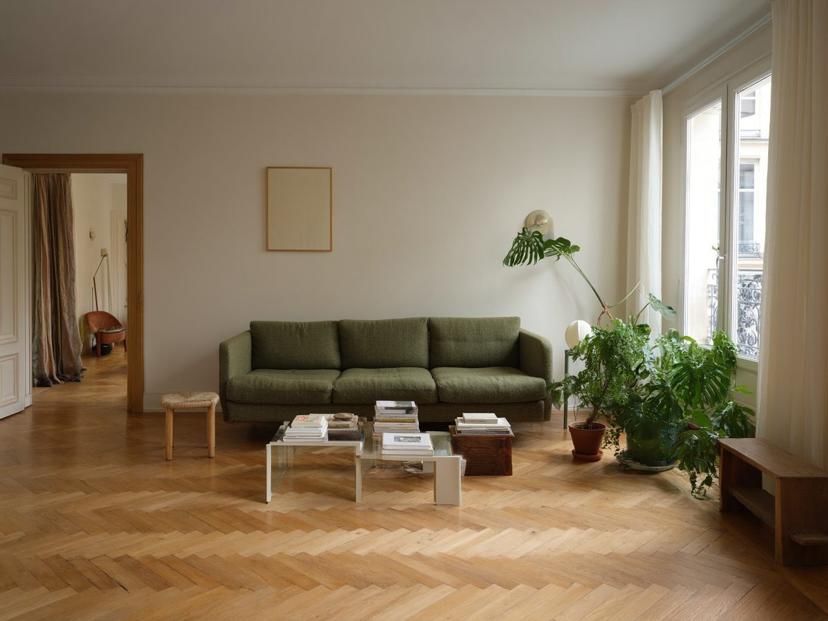 Intérieur sobre d’un appartement, le bien du premier dossier pilote